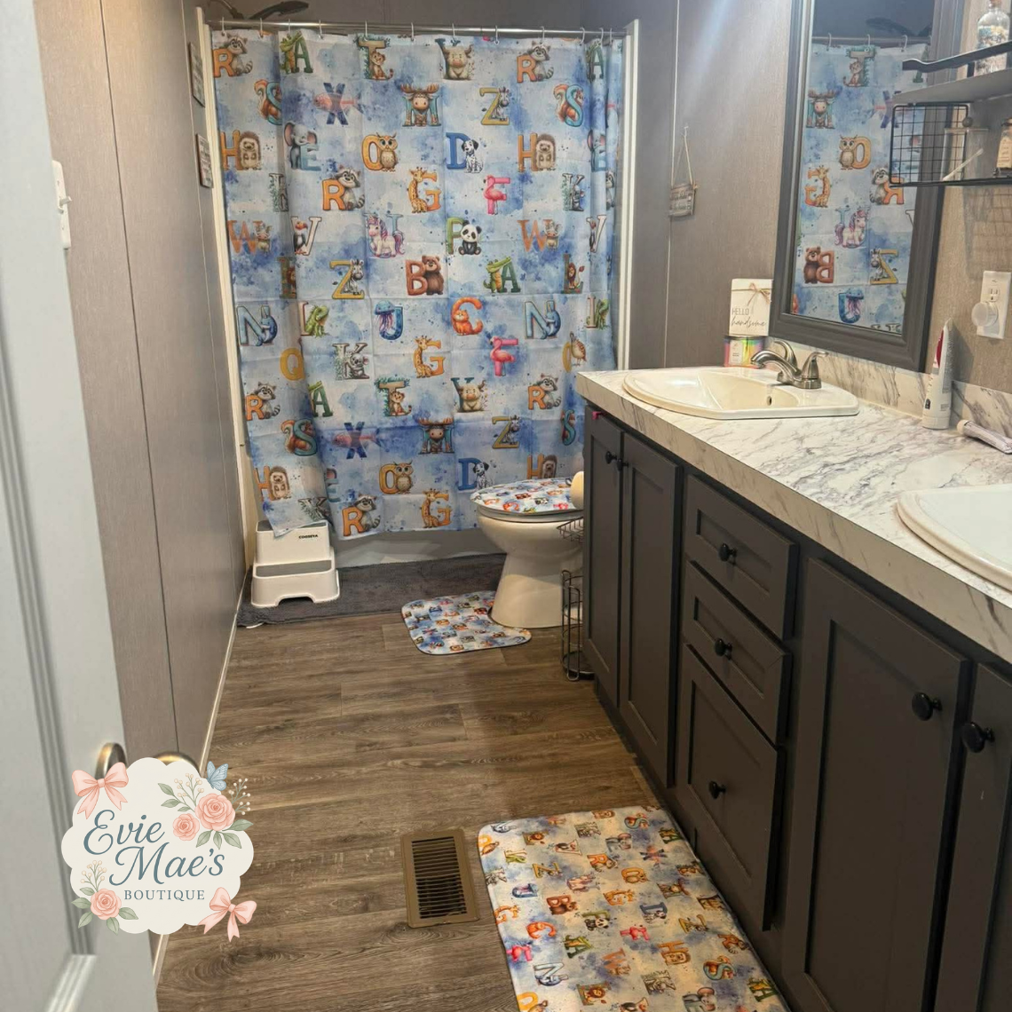 Custom Bathroom Set